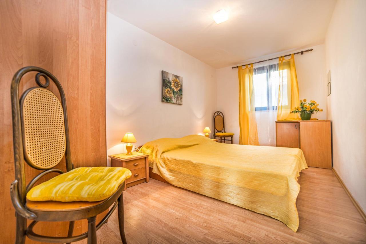 Apartments Marija 821 PUY Eksteriør bilde